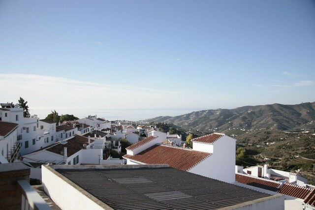 Penthouse Frigiliana Málaga - image 3