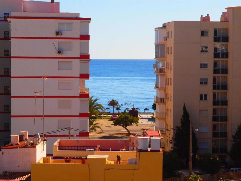 Penthouse Torre del Mar Málaga - image 3