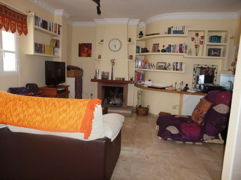 Top Floor Apartment Mezquitilla Málaga - image 3