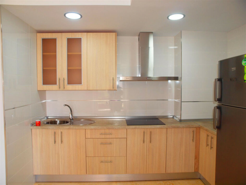 Middle Floor Apartment Torre del Mar Málaga - image 3