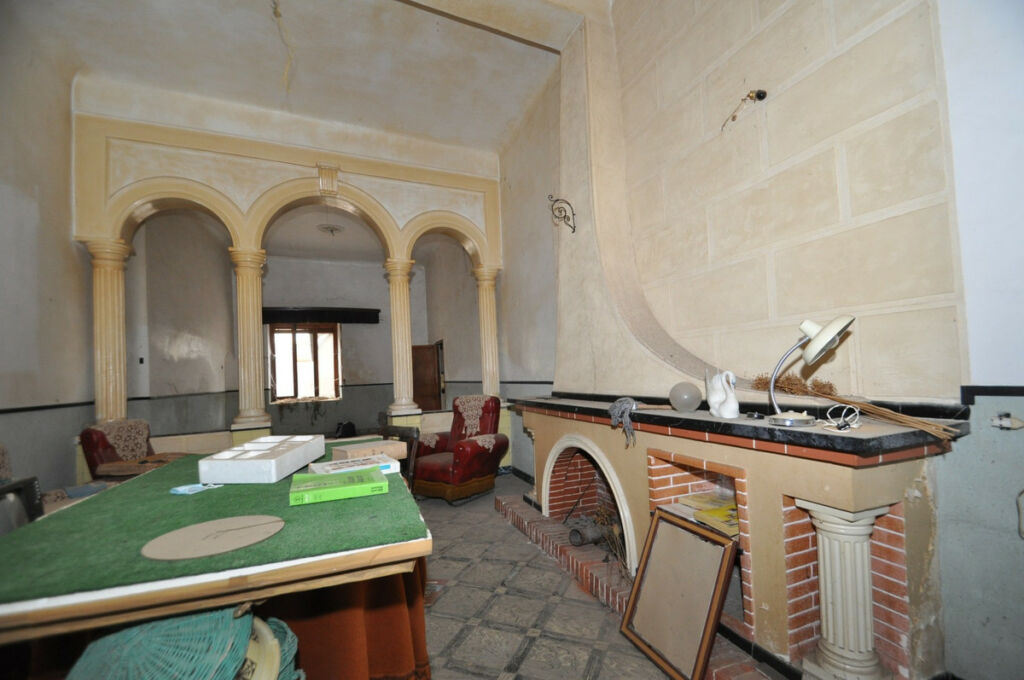 Townhouse Pinoso Alicante - image 3