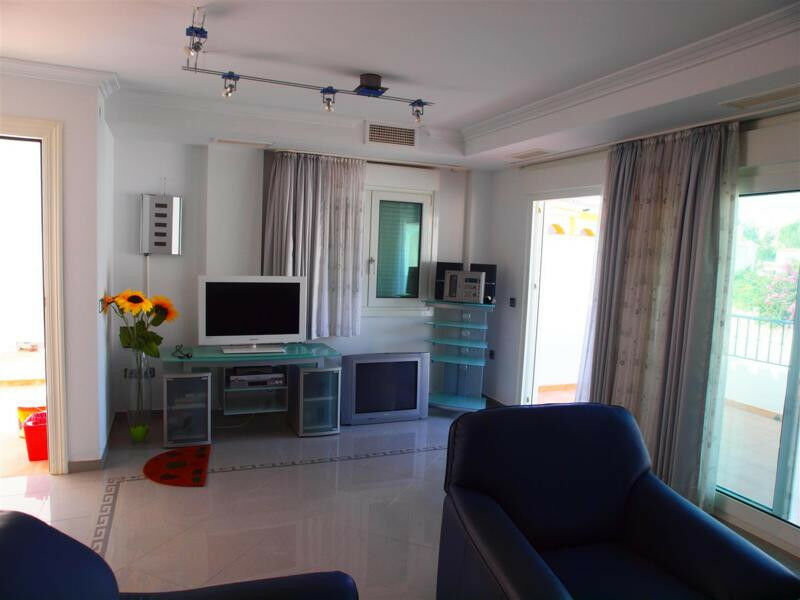 Townhouse Nerja Málaga - image 3