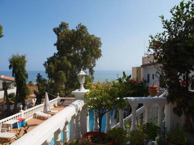 Detached Villa Benajarafe Málaga - image 3
