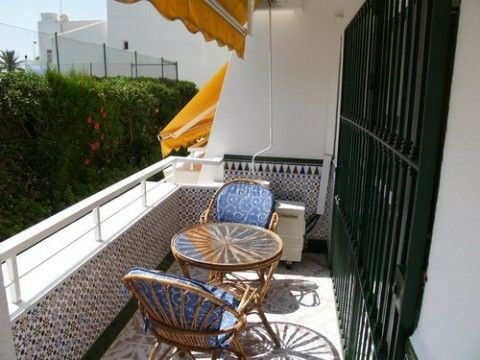 Middle Floor Apartment Caleta de Vélez Málaga - image 3
