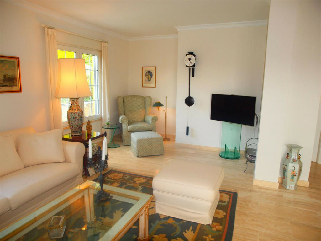 Detached Villa Caleta de Vélez Málaga - image 3