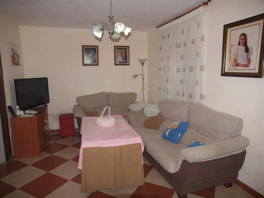 Townhouse Cajiz Málaga - image 3