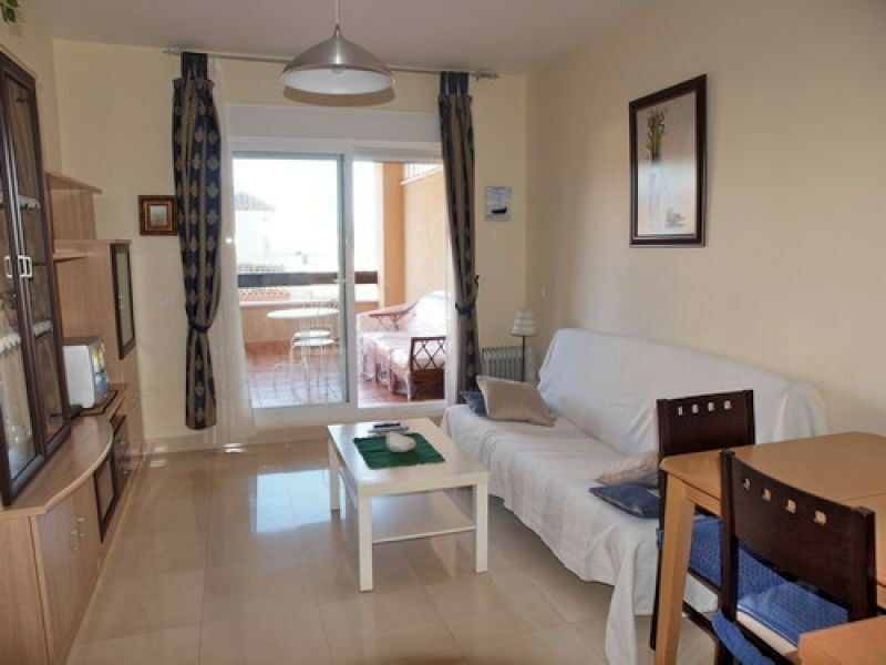 Middle Floor Apartment Caleta de Vélez Málaga - image 3