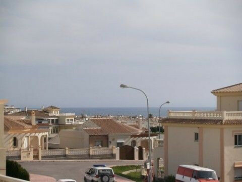 Middle Floor Apartment Torrox Málaga - image 3