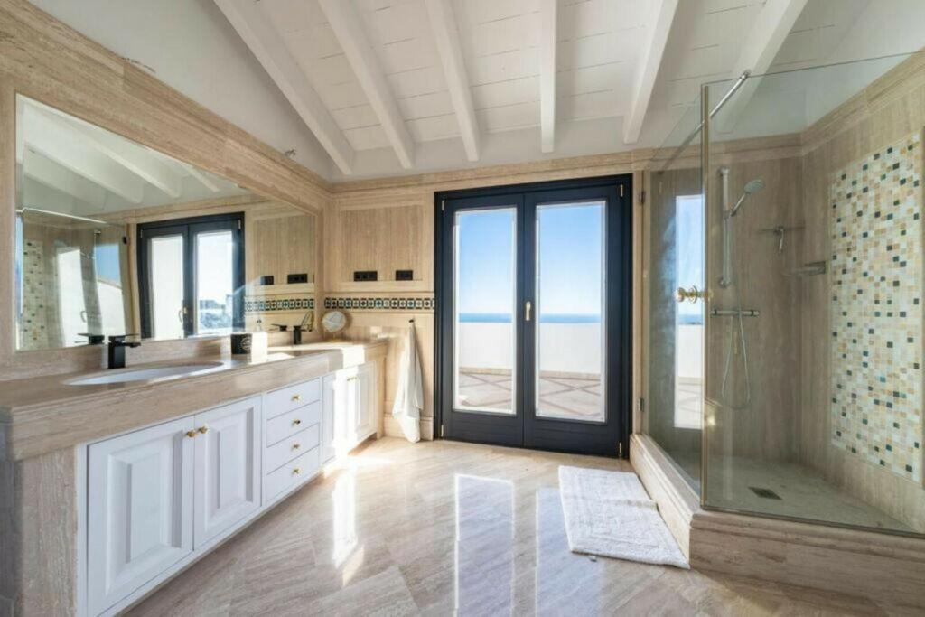 Penthouse Sierra Blanca Málaga - image 30