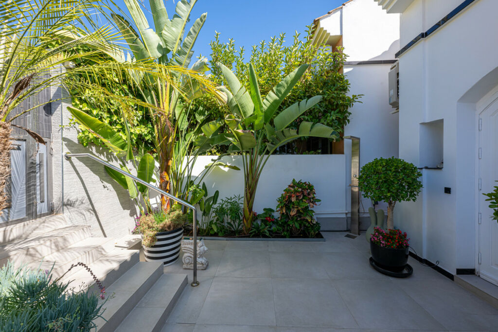 Townhouse La Mairena Málaga - image 30