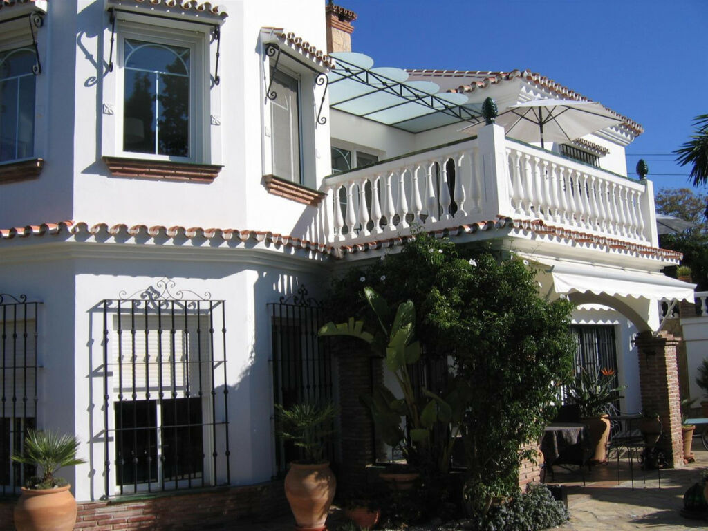 Detached Villa Benajarafe Málaga - image 31