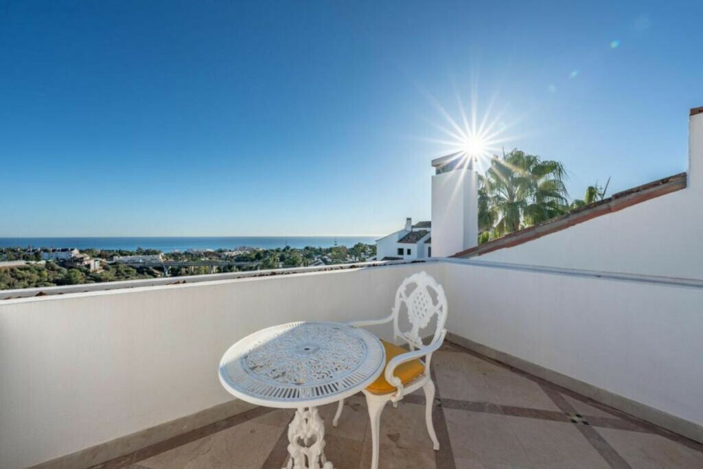 Penthouse Sierra Blanca Málaga - image 31