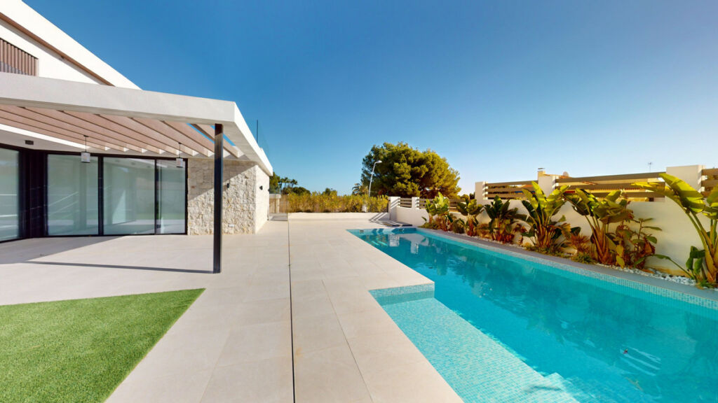 Detached Villa Lomas de Cabo Roig Alicante - image 32