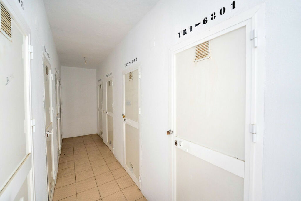 Middle Floor Apartment Estepona Málaga - image 32