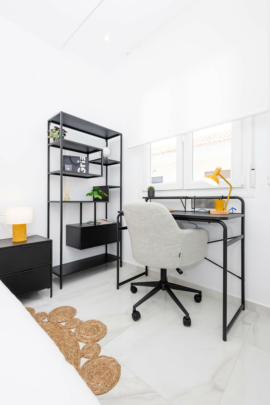 Middle Floor Apartment Jacarilla Alicante - image 33