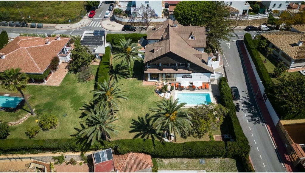 Detached Villa Marbella Málaga - image 33