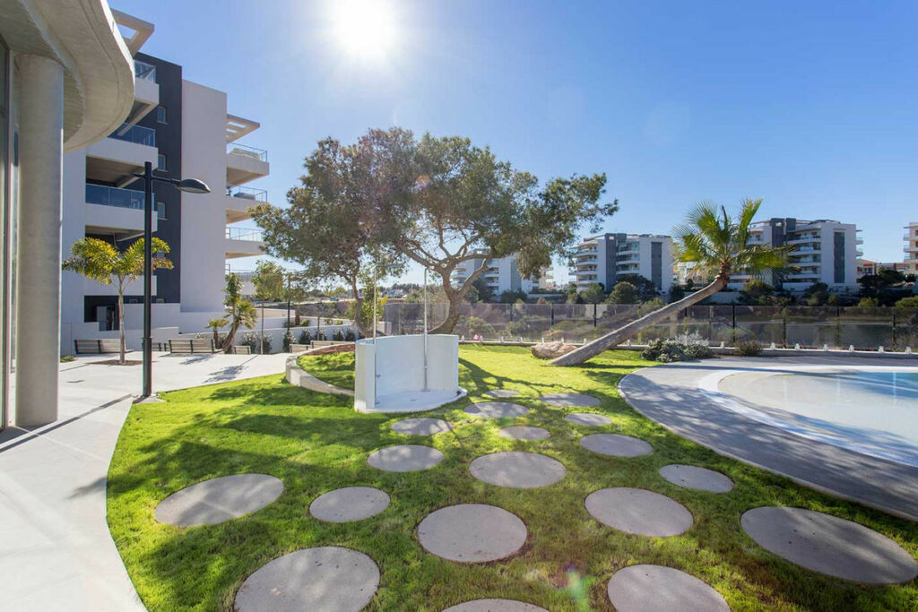 Middle Floor Apartment Villamartin Alicante - image 34