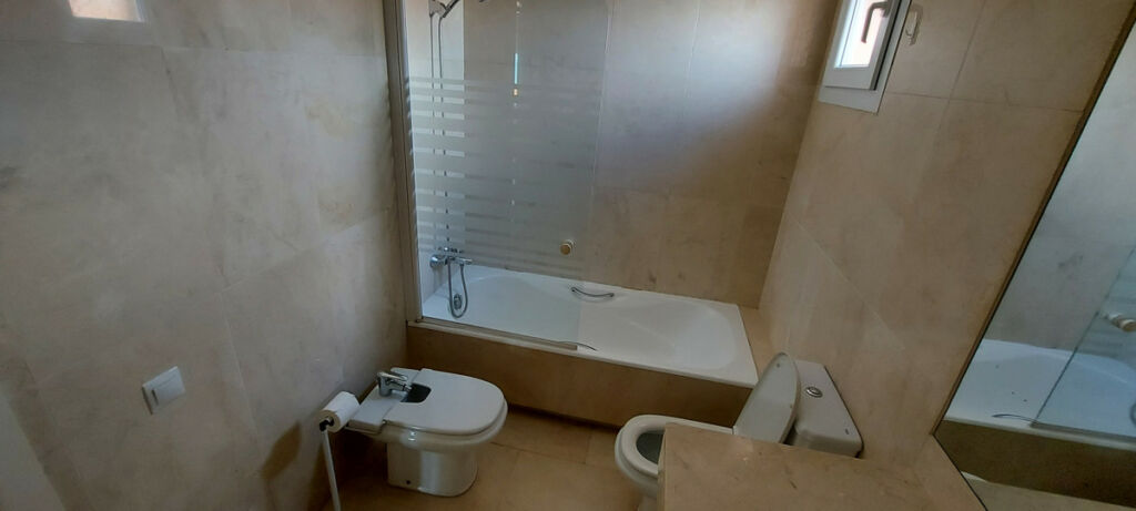 Middle Floor Apartment La Duquesa Málaga - image 34