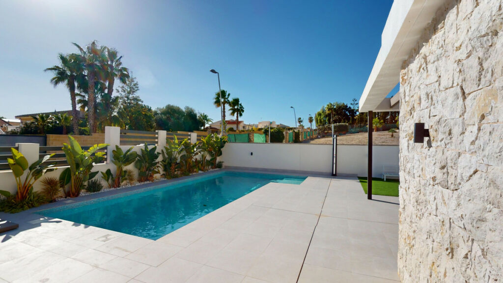 Detached Villa Lomas de Cabo Roig Alicante - image 29
