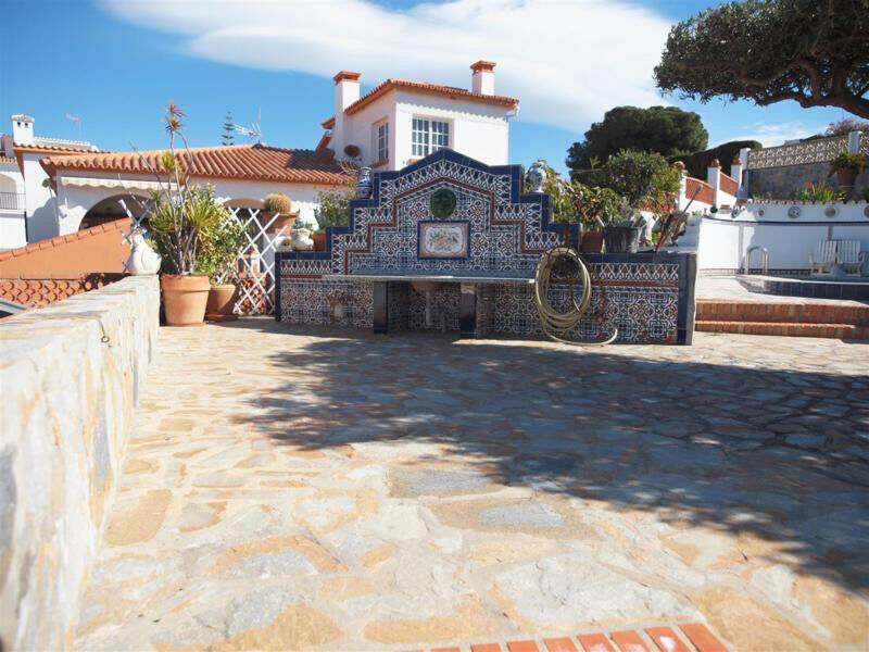 Detached Villa Benajarafe Málaga - image 34