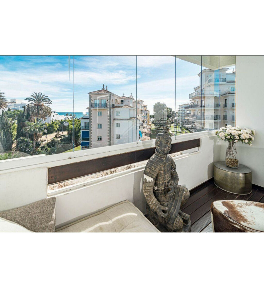 Middle Floor Apartment Puerto Banús Málaga - image 17