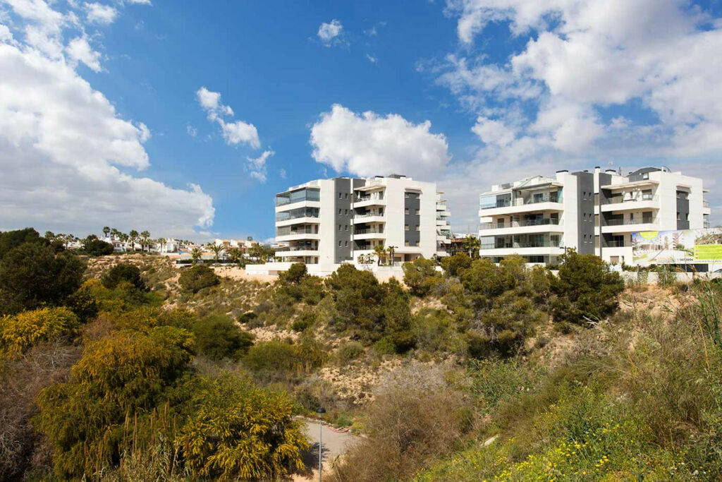 Middle Floor Apartment Villamartin Alicante - image 36