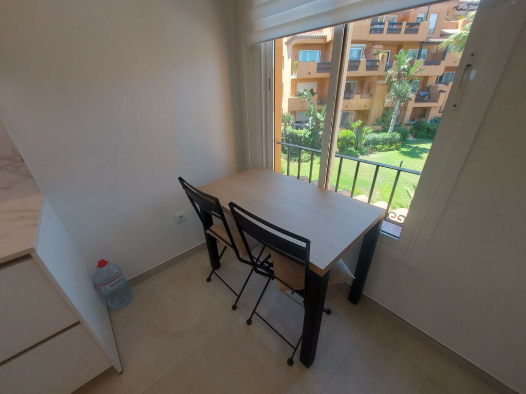 Middle Floor Apartment La Duquesa Málaga - image 37