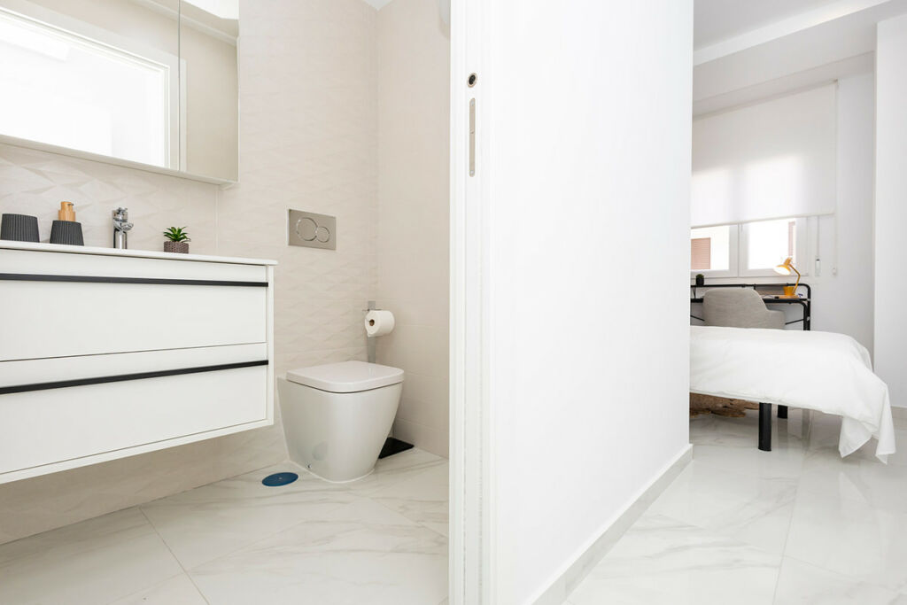 Middle Floor Apartment Jacarilla Alicante - image 37