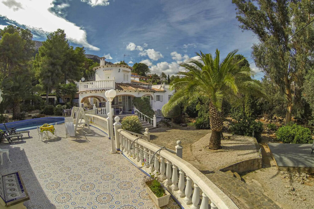 Detached Villa Denia Alicante - image 37