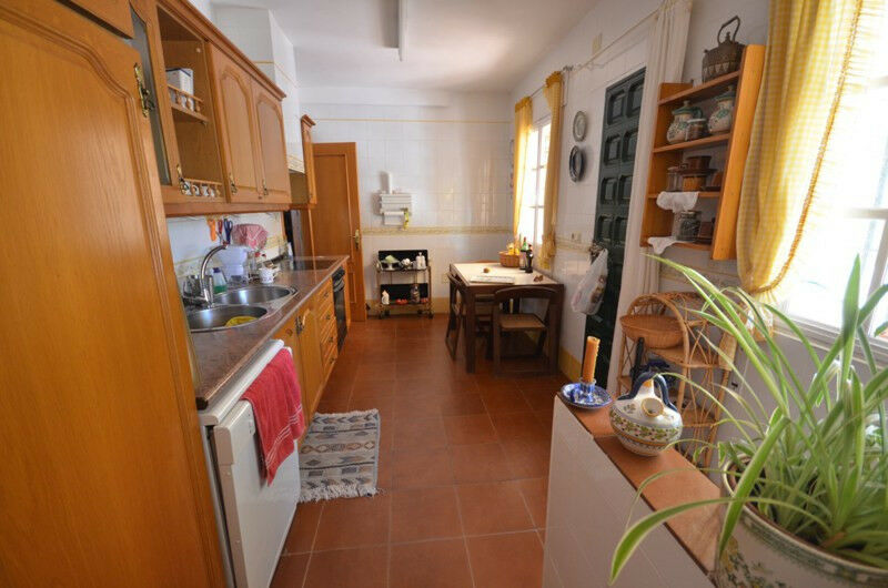 Detached Villa Macharaviaya Málaga - image 37
