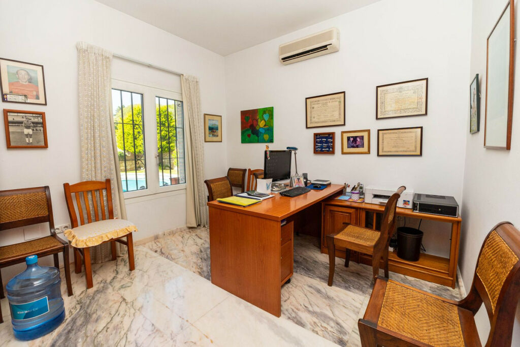Detached Villa Mijas Málaga - image 37