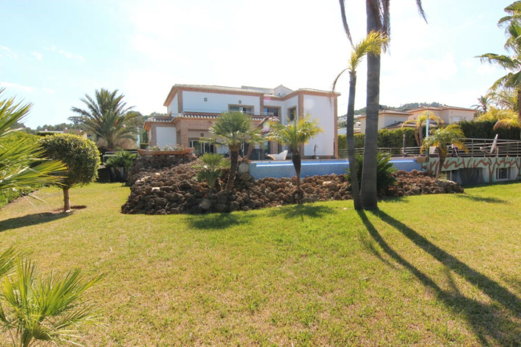 Detached Villa Javea Alicante - image 37