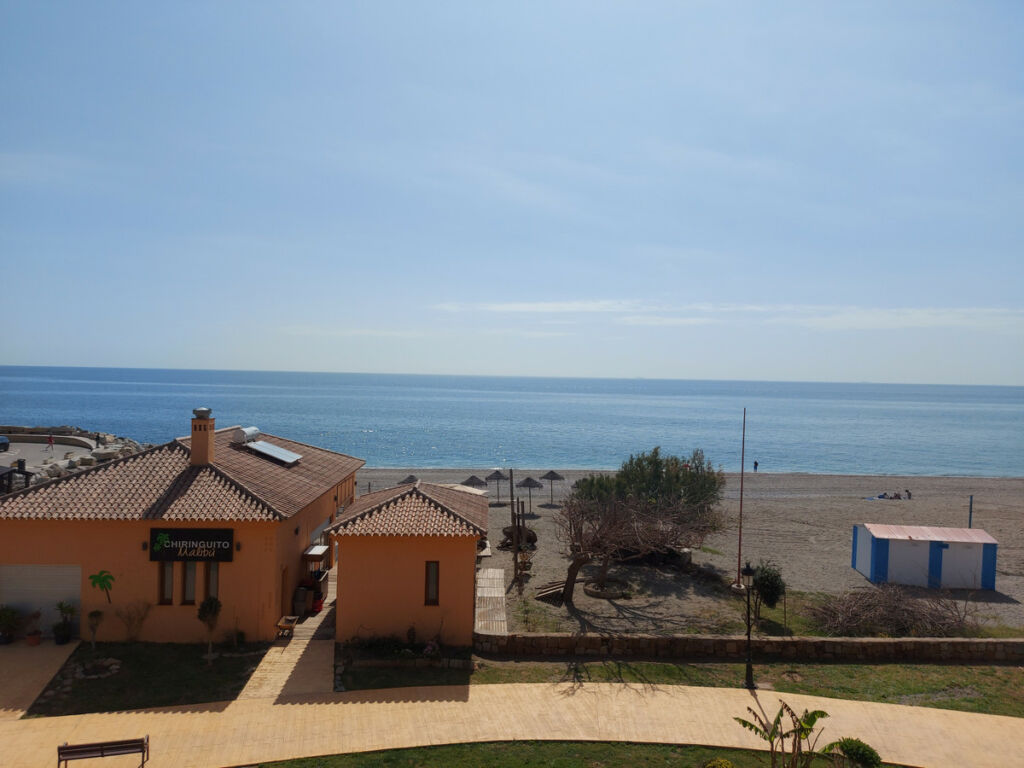 Middle Floor Apartment La Duquesa Málaga - image 38
