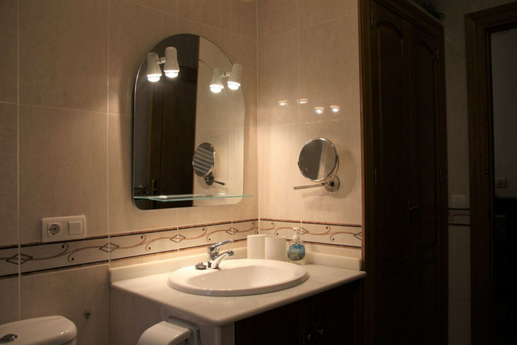 Detached Villa La Viñuela Málaga - image 39