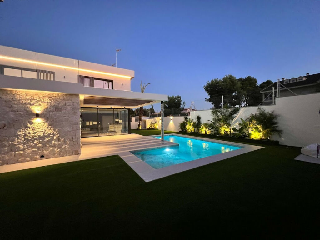 Detached Villa Lomas de Cabo Roig Alicante - image 38