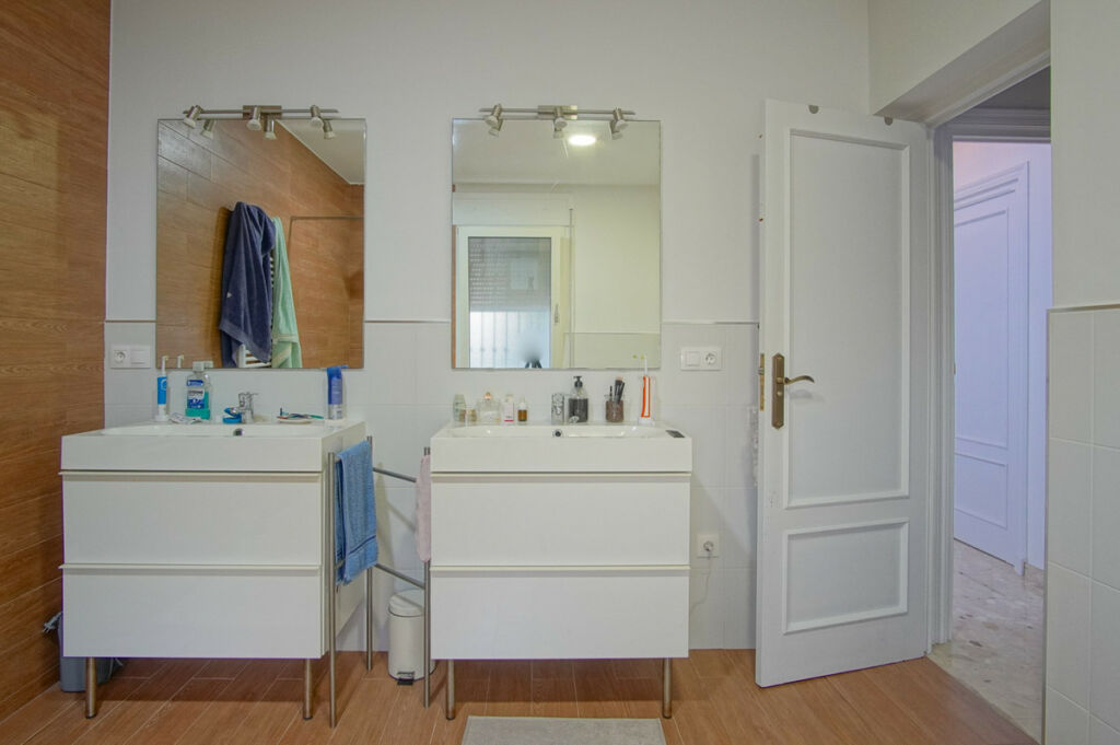 Detached Villa Denia Alicante - image 5