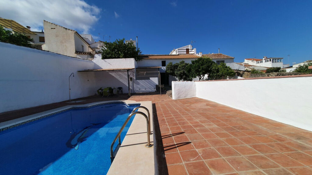 Townhouse Ardales Málaga - image 4