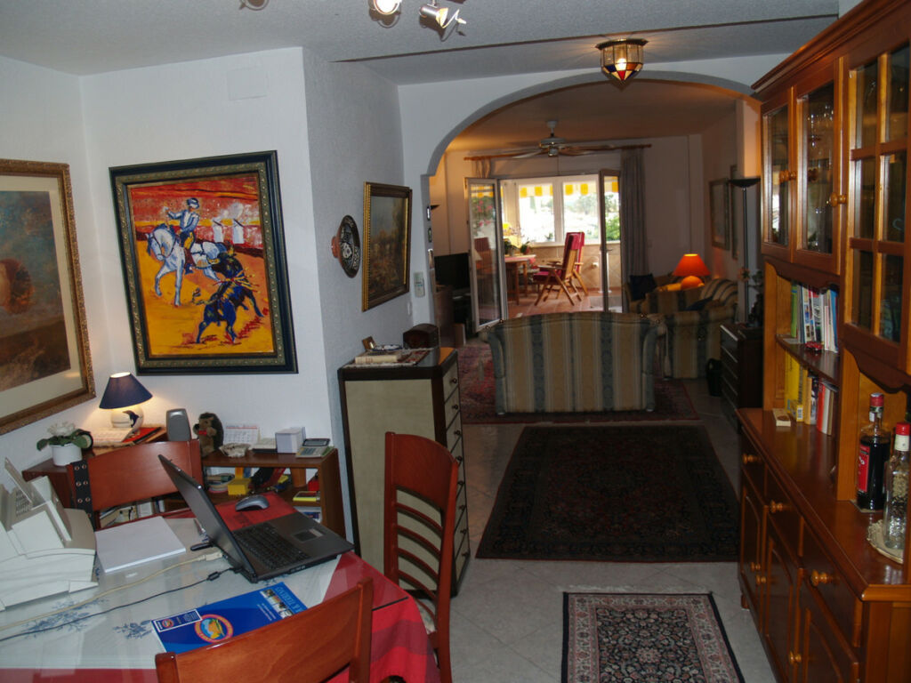 Middle Floor Apartment Caleta de Vélez Málaga - image 4