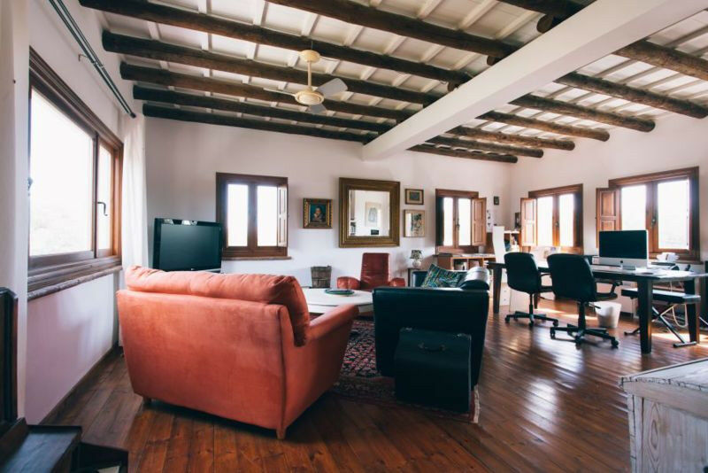 Detached Villa Riogordo Málaga - image 4