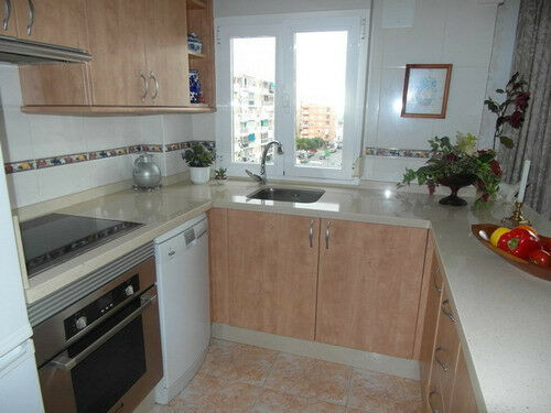 Middle Floor Apartment Torre del Mar Málaga - image 4