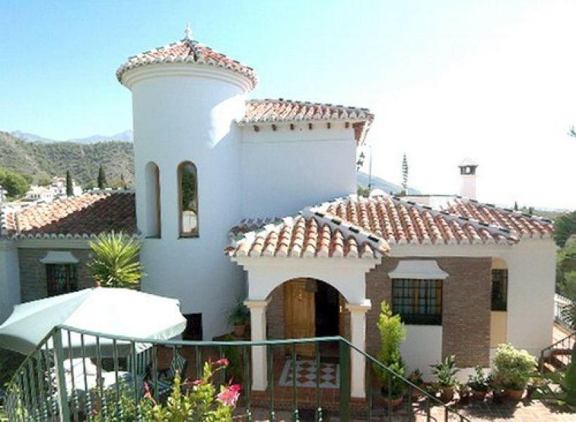 Detached Villa Frigiliana Málaga - image 4
