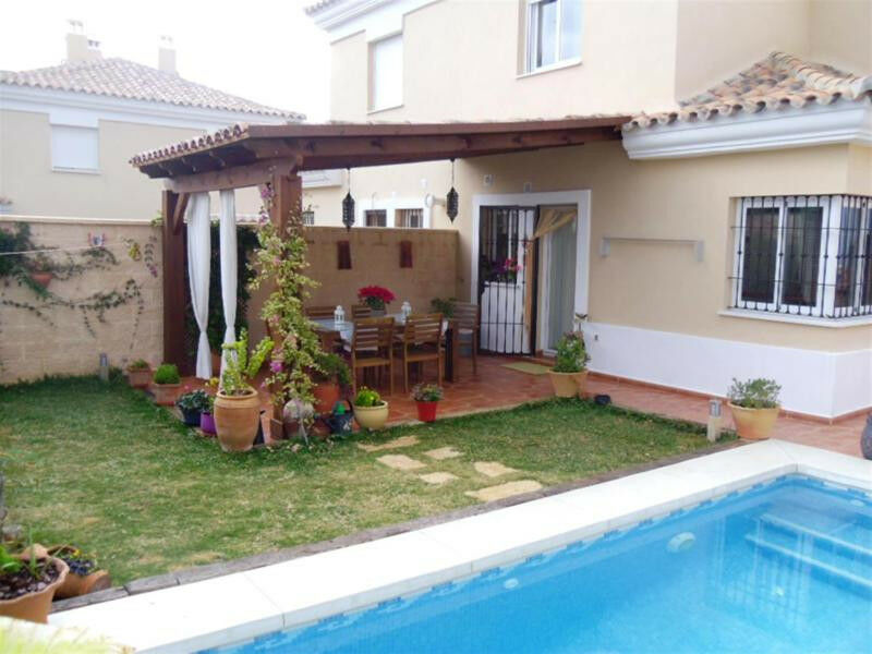 Semi-Detached House Torre del Mar Málaga - image 4