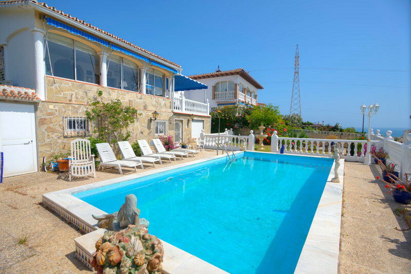 Detached Villa Caleta de Vélez Málaga - image 4