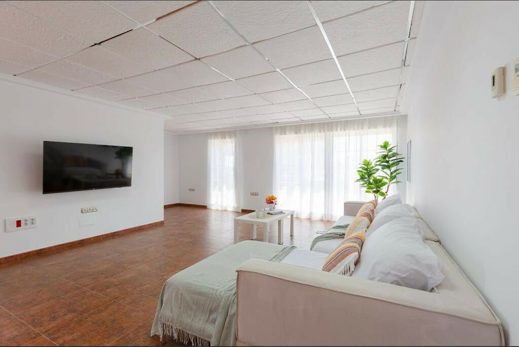 Detached Villa Catral Alicante - image 4