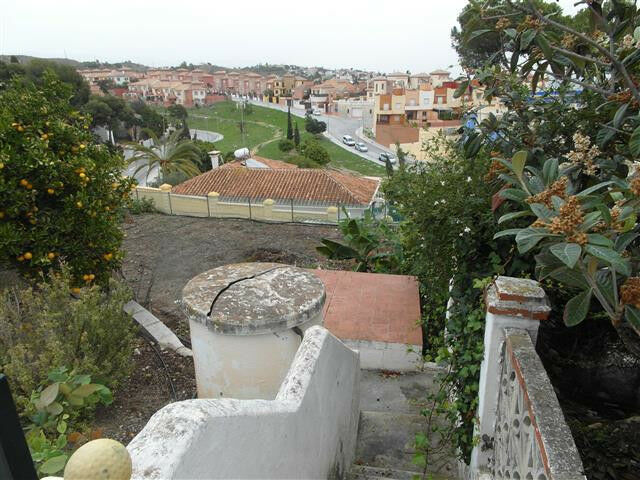 Detached Villa Benajarafe Málaga - image 4
