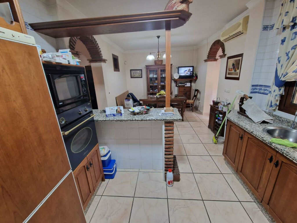 Detached Villa Alhaurín de la Torre Málaga - image 4