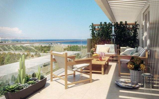Middle Floor Apartment Torre del Mar Málaga - image 4