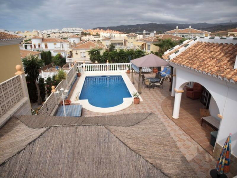 Detached Villa Almayate Málaga - image 4
