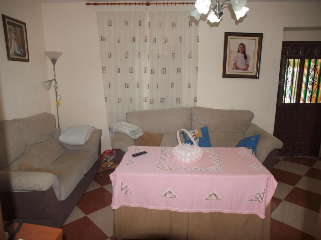 Townhouse Cajiz Málaga - image 4