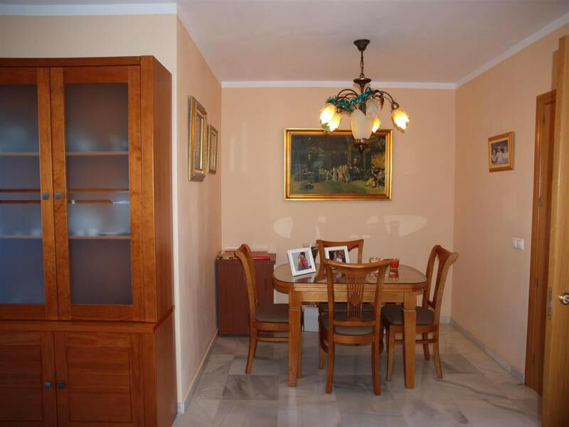 Ground Floor Apartment Almayate Málaga - image 4